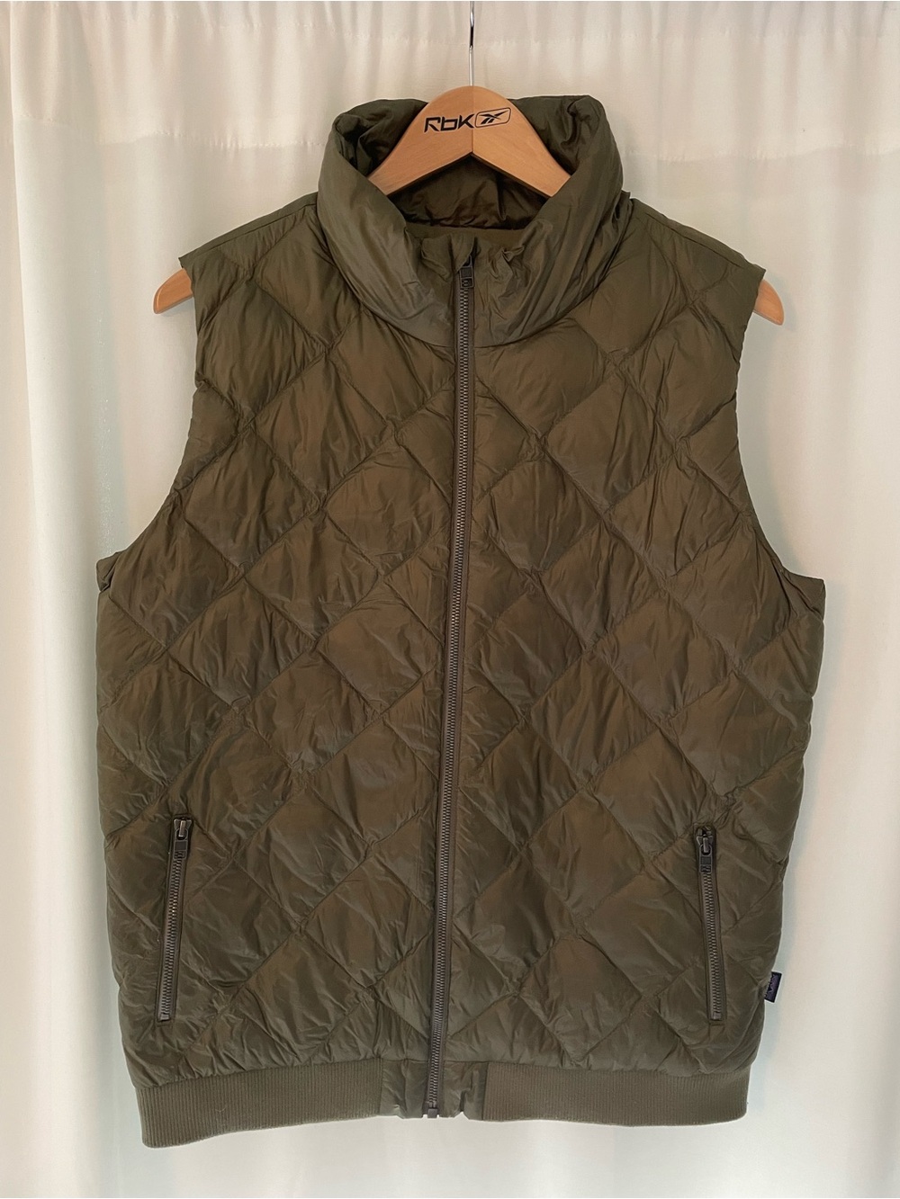 Patagonia prow bomber puffer vest green women’s XL duck down sleeveless vest